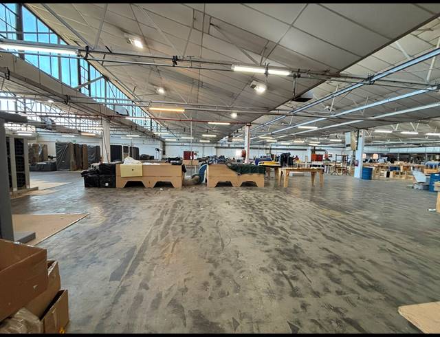 2,875M² WAREHOUSE TO LET IN PAROW INDUSTRIAL